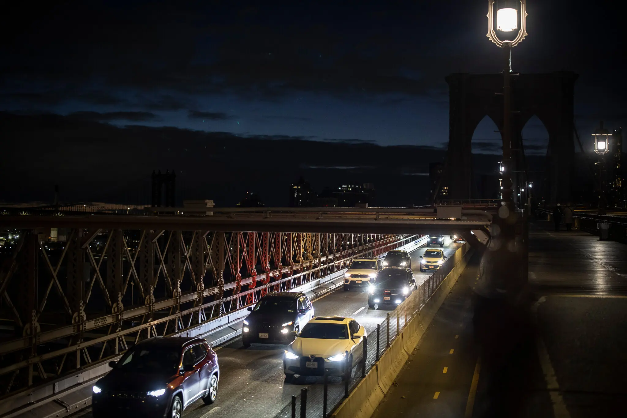 Доходи від тарифного плану будуть використані для фінансування важливих удосконалень та модернізації застарілої системи громадського транспорту Нью-Йорка.